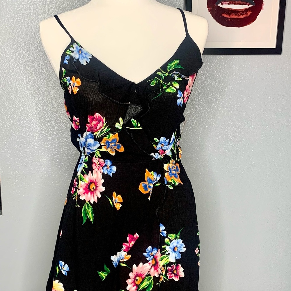 🚨Floral dress 👗